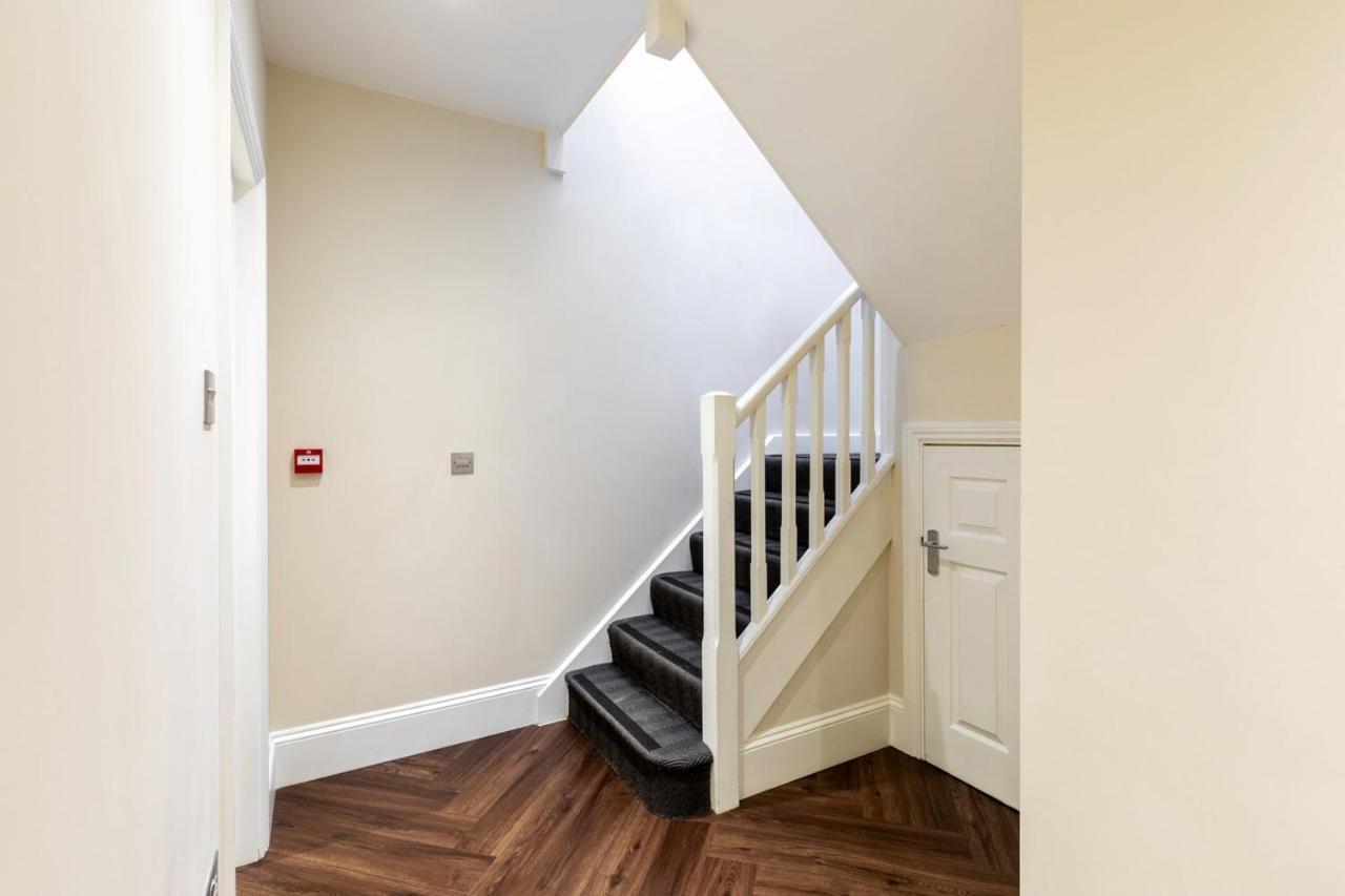 2-Br Apartment For 6 In Covent Garden With Ac London Eksteriør bilde