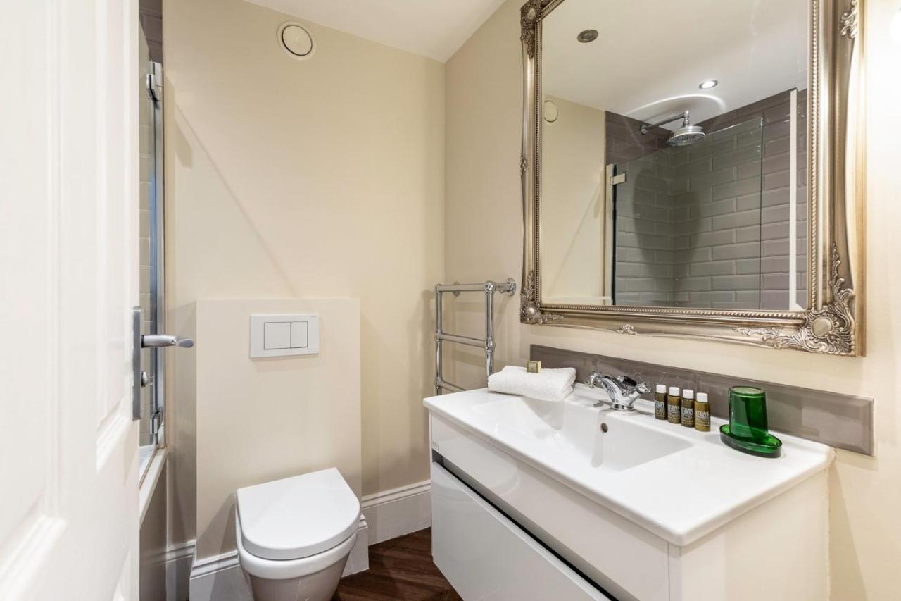 2-Br Apartment For 6 In Covent Garden With Ac London Eksteriør bilde