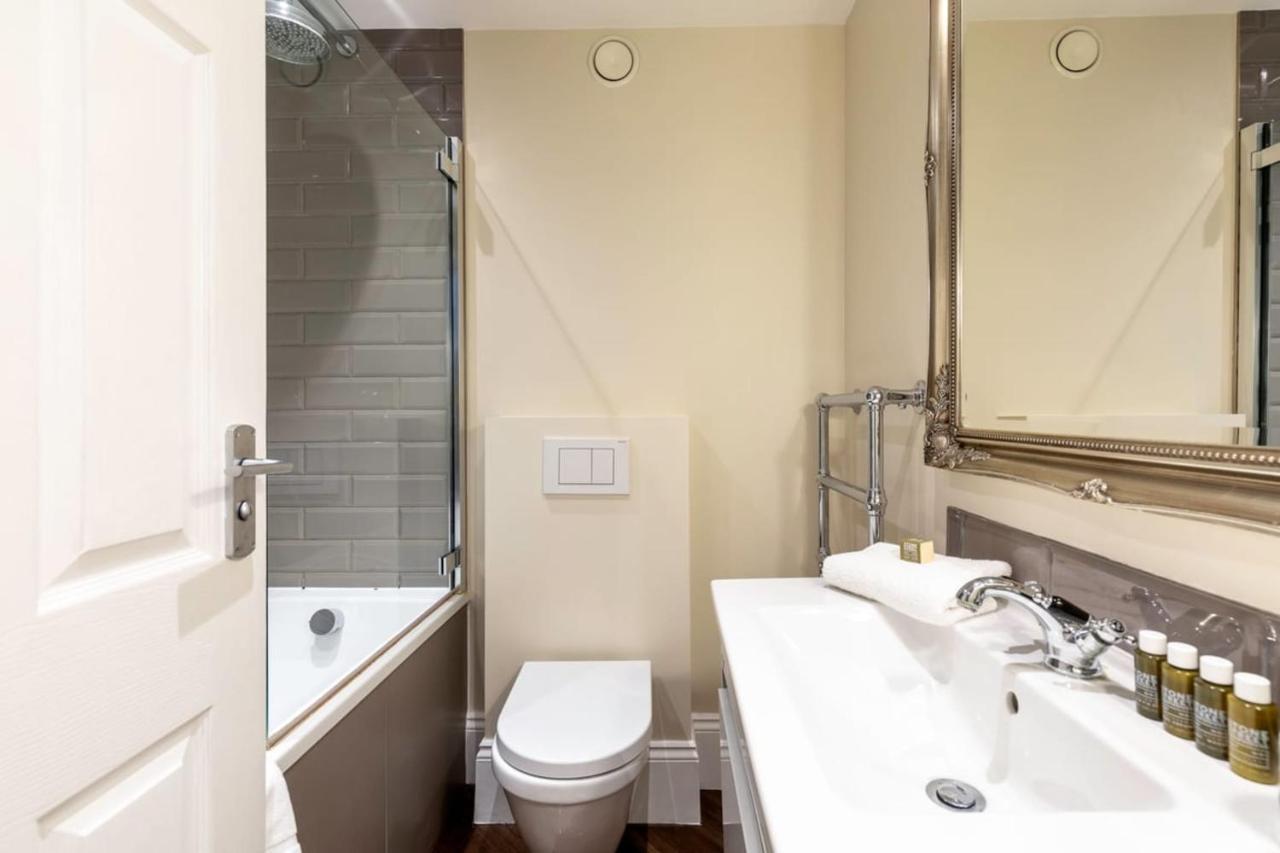 2-Br Apartment For 6 In Covent Garden With Ac London Eksteriør bilde